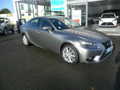 LEXUS IS 300h F SPORT Executive occasion 2015 - Photo 2