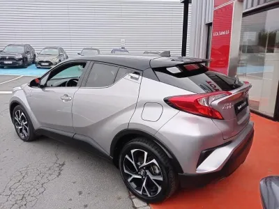 TOYOTA C-HR 122h Design 2WD E-CVT RC18 occasion 2019 - Photo 2