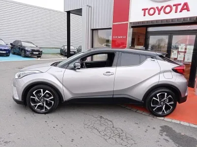 TOYOTA C-HR 122h Design 2WD E-CVT RC18 occasion 2019 - Photo 3