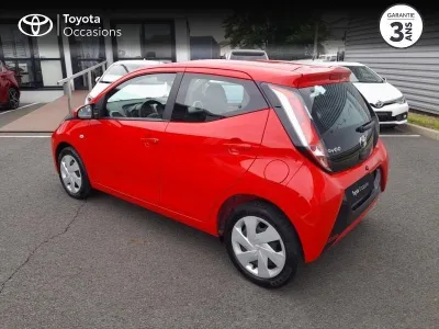 TOYOTA Aygo 1.0 VVT-i 69ch x-play 5p occasion 2018 - Photo 2