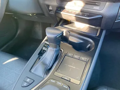 LEXUS UX 250h 2WD Executive MY21 occasion 2021 - Photo 4