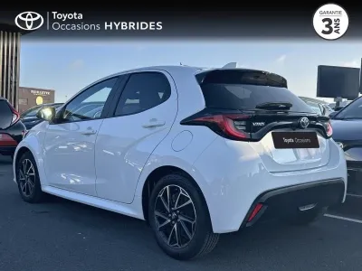 TOYOTA Yaris 116h Design 5p MY21 occasion 2022 - Photo 2