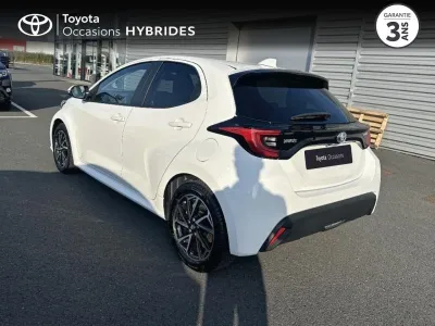 TOYOTA Yaris 116h Design 5p MY21 occasion 2022 - Photo 2