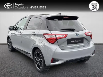 TOYOTA Yaris 100h Collection 5p occasion 2018 - Photo 2