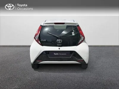 TOYOTA Aygo 1.0 VVT-i 72ch x-play 5p occasion 2019 - Photo 4