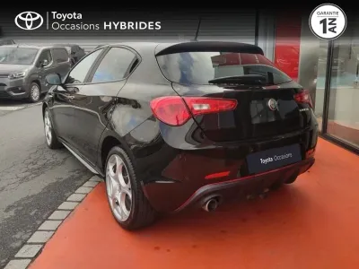 ALFA ROMEO Giulietta 1.6 JTDm 120ch Sport Edition Stop&Start occasion 2019 - Photo 2