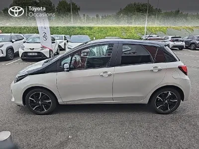 TOYOTA Yaris 100 VVT-i Collection CVT 5p occasion 2016 - Photo 3