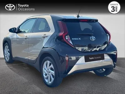 TOYOTA Aygo X 1.0 VVT-i 72ch Design occasion 2022 - Photo 2