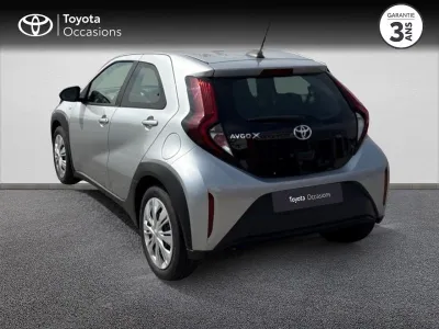 TOYOTA Aygo X 1.0 VVT-i 72ch Dynamic occasion 2022 - Photo 2
