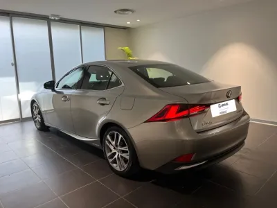 LEXUS IS 300h Pack Business MY20 occasion 2018 - Photo 4