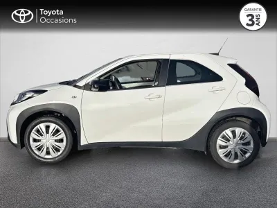 TOYOTA Aygo X 1.0 VVT-i 72ch Dynamic occasion 2022 - Photo 3