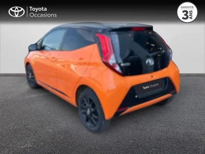 TOYOTA Aygo 1.0 VVT-i 72ch x-cite 2 5P MY19 occasion 2020 - Photo 2