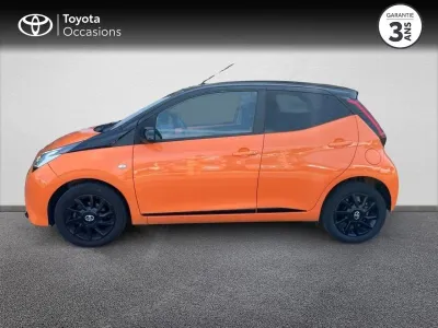 TOYOTA Aygo 1.0 VVT-i 72ch x-cite 2 5P MY19 occasion 2020 - Photo 3