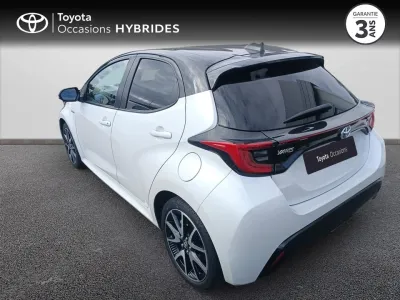 TOYOTA Yaris 116h Collection 5p MY21 occasion 2020 - Photo 2