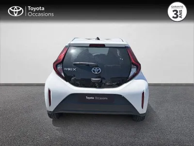 TOYOTA Aygo X 1.0 VVT-i 72ch Dynamic occasion 2022 - Photo 4