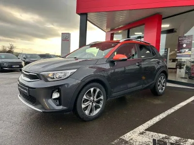 KIA Stonic 1.0 T-GDi 100ch ISG Design Euro6d-T occasion 2020 - Photo 1