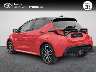 TOYOTA Yaris 116h Première 5p Attelage occasion 2020 - Photo 2
