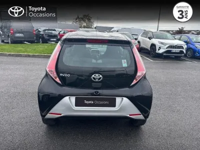 TOYOTA Aygo 1.0 VVT-i 69ch x-play 5p occasion 2018 - Photo 4