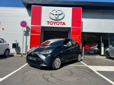 TOYOTA Aygo 1.0 VVT-i 72ch x-play 5P MY19 occasion 2020 - Photo 1