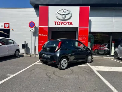 TOYOTA Aygo 1.0 VVT-i 72ch x-play 5P MY19 occasion 2020 - Photo 4