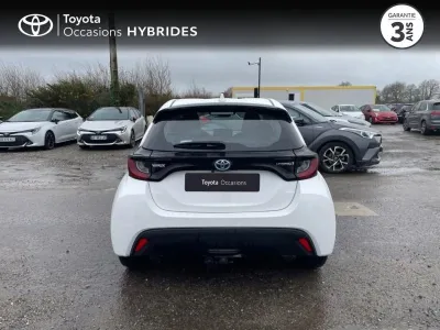 TOYOTA Yaris 116h Dynamic 5p MY22 occasion 2023 - Photo 4
