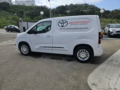 TOYOTA PROACE CITY Electric Medium 50 kWh Business MC23 occasion 2024 - Photo 3