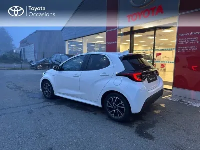 TOYOTA Yaris 116h Design 5p MY21 occasion 2021 - Photo 2