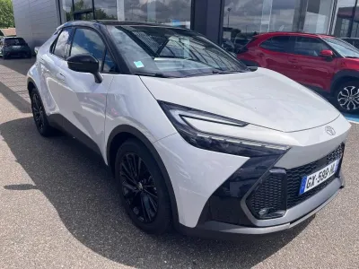 TOYOTA C-HR 2.0 200ch GR Sport Panoramique occasion 2024 - Photo 3