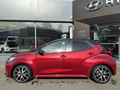 TOYOTA Yaris 116h Collection 5p MY22 occasion 2021 - Photo 2