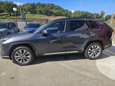 TOYOTA RAV4 2.5 Hybride 218ch Lounge 2WD MY24 occasion 2024 - Photo 4