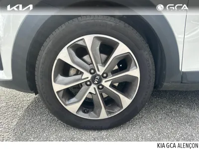 KIA Stonic 1.0 T-GDi 100ch MHEV Launch Edition iBVM6 occasion 2021 - Photo 4