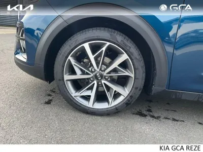 KIA Niro 1.6 GDi 105ch ISG + électrique 43.5ch Lounge DCT6 MY22 occasion 2021 - Photo 4