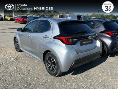 TOYOTA Yaris 116h Design 5p MY21 occasion 2022 - Photo 2