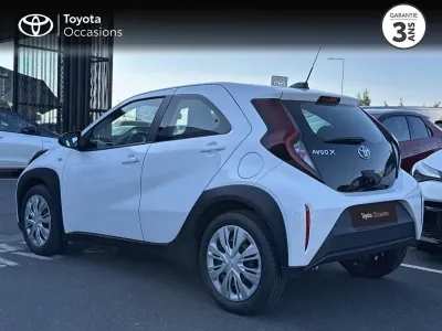 TOYOTA Aygo X 1.0 VVT-i 72ch Dynamic occasion 2022 - Photo 2