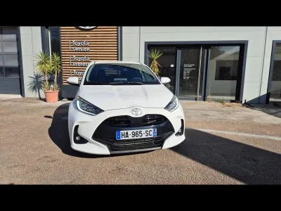 TOYOTA Yaris 116h Design 5p MC24 occasion 2024 - Photo 2