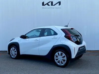 TOYOTA Aygo X 1.0 VVT-i 72ch Dynamic occasion 2022 - Photo 3