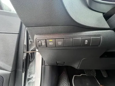 TOYOTA Corolla Touring Spt 1.8 140ch Design MY23 occasion 2023 - Photo 3