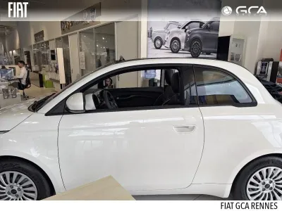 FIAT 500C e 118ch Pack Confort MY23 occasion 2023 - Photo 3