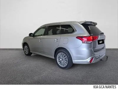 MITSUBISHI Outlander PHEV Twin Motor Instyle 4WD Euro6d-T EVAP 5cv occasion 2019 - Photo 2