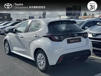 TOYOTA Yaris 116h Dynamic 5p MY22 occasion 2022 - Photo 2