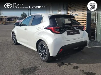 TOYOTA Yaris 116h Design 5p MY22 occasion 2022 - Photo 2