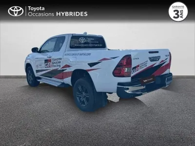 TOYOTA Hilux 2.4 D-4D X-Tra Cabine Légende 4WD BVA MY24 occasion 2025 - Photo 2