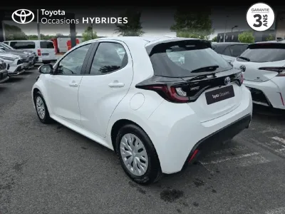 TOYOTA Yaris 116h Dynamic 5p MY22 occasion 2022 - Photo 2
