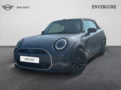 MINI Cooper Cabrio S 204ch Favoured DKG7 occasion 2025 - Photo 1