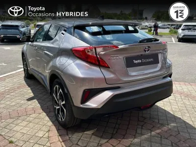 TOYOTA C-HR 122h Graphic 2WD E-CVT occasion 2017 - Photo 2