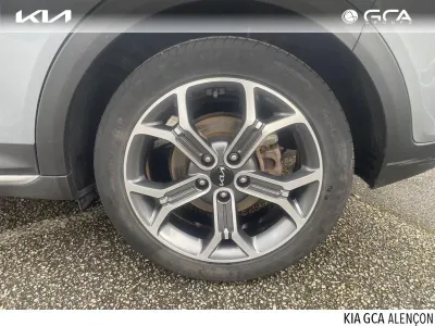 KIA XCeed 1.6 CRDI 136ch MHEV Design MY22 occasion 2022 - Photo 4