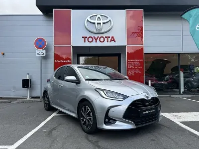 TOYOTA Yaris 116h Design 5p MY22 occasion 2023 - Photo 3