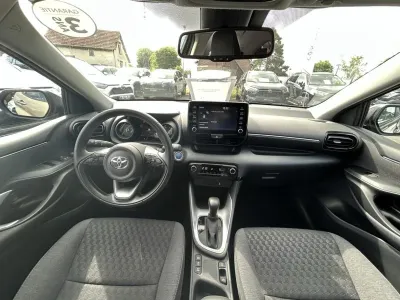 TOYOTA Yaris 116h Design 5p MY22 occasion 2023 - Photo 3