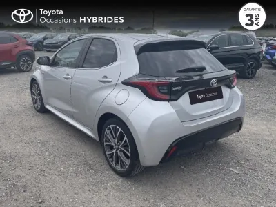 TOYOTA Yaris 116h Iconic 5p occasion 2021 - Photo 2