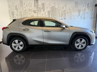LEXUS UX 250h 2WD Pack Business MY20 occasion 2020 - Photo 4